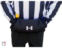 Under Armour Undeniable Handwarmer -UMP ATTIRE Shop UA WARMER WORN FRONT CLOSEUP HANDS IN